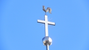 крест на лютеранской церкви